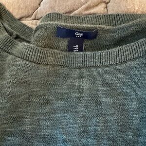 Gap women's Green Sweater
